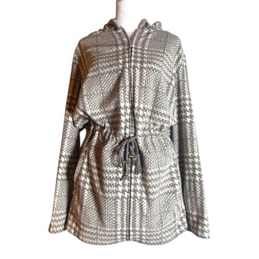 Liz Claiborne Zip-Up Hooded Jacket with Drawstring Waist. Gray & White. Size 22W